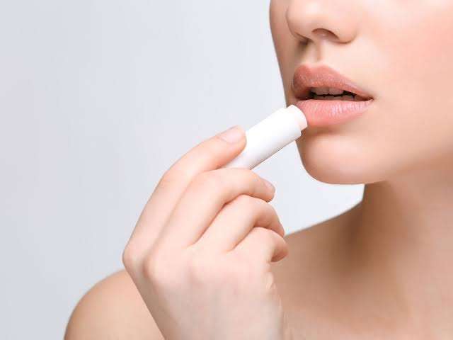 Ultimate Guide to Keeping Lips Smooth All Winter 1 Lips Smooth