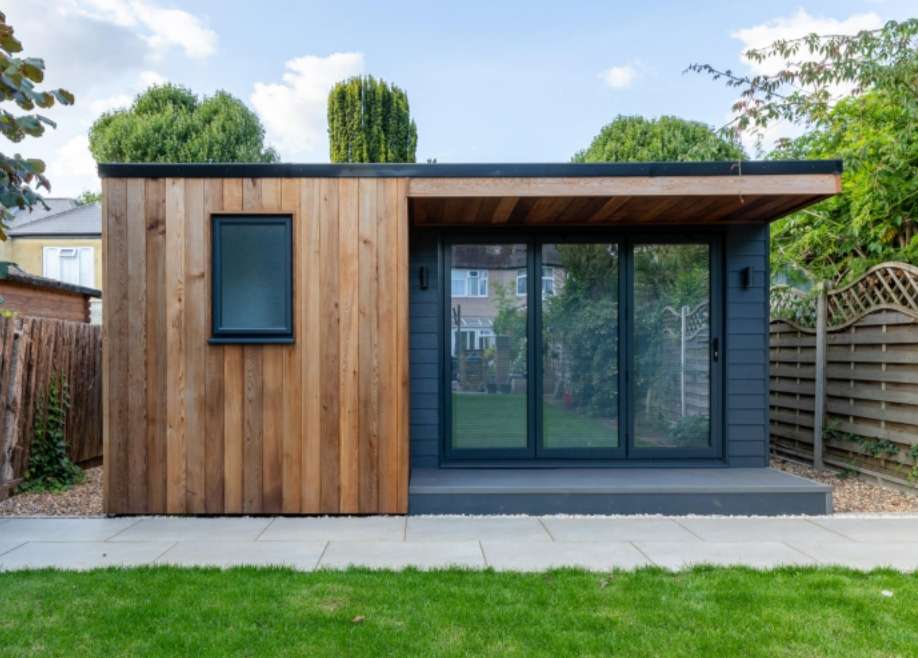 Insulated Garden Rooms: Your Year-Round Outdoor Haven 1 Insulated Garden Rooms: Your Year-Round Outdoor Haven