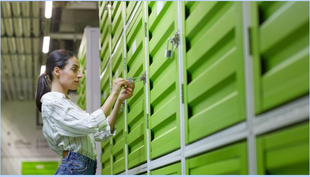 5 Advantages of a Self-Storage Unit for Homeowners