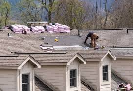 What Roof Replacement Teams Look for in Aged Architectural Shingles